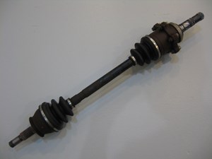 03 Nissan 350Z RH Rear Axle Assembly  R4344