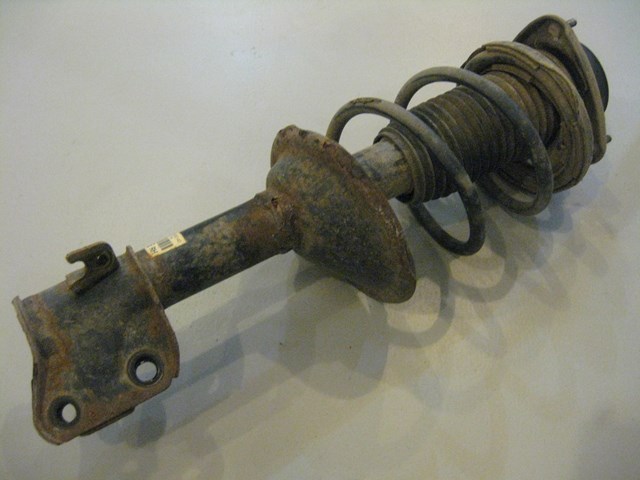 02 Subaru IMPREZA WRX Front Pass. Strut 20310FE140 R4435