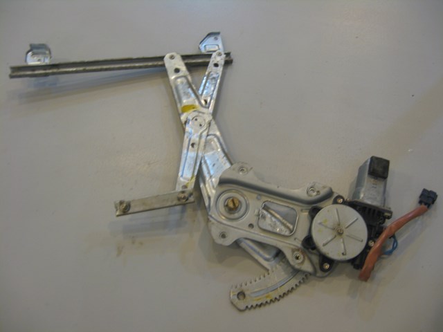 02 Subaru IMPREZA Rear Driver Window Motor  R4465