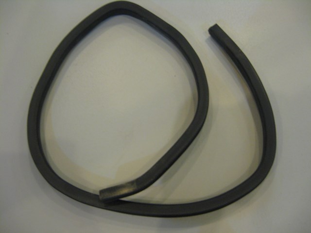 02 Subaru IMPREZA Rear RH Door Seal  R4483