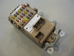02 Subaru IMPREZA WRX Fuse Box  R4661