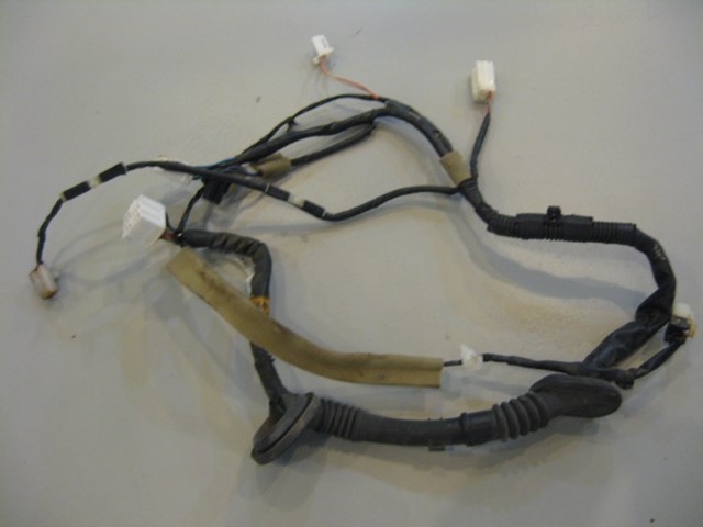 02 Subaru IMPREZA WRX Front Driver Door Wiring  R4705