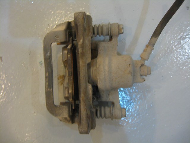 02 Subaru IMPREZA WRX Rear RH Caliper  R4801