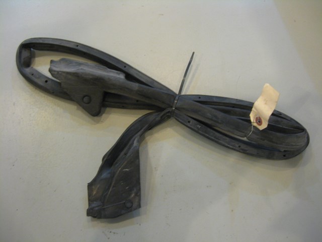 04 Subaru IMPREZA WRX Rear RH Seal  R4841