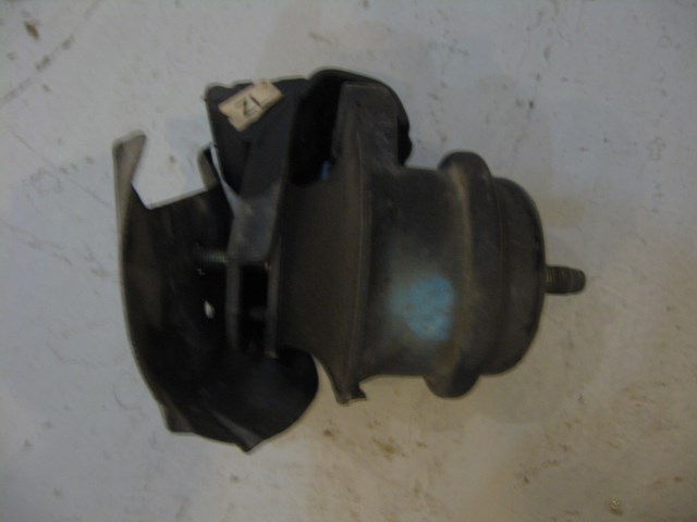 03 Nissan 350Z Front Engine Mount  R5169