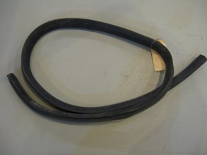 04 Subaru IMPREZA WRX RH Door Seal  R5193