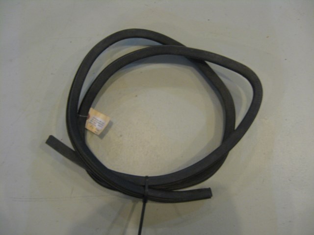 04 Subaru IMPREZA WRX Front LH Door Seal  R5203