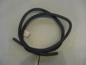 04 Subaru IMPREZA WRX Front LH Door Seal  R5203