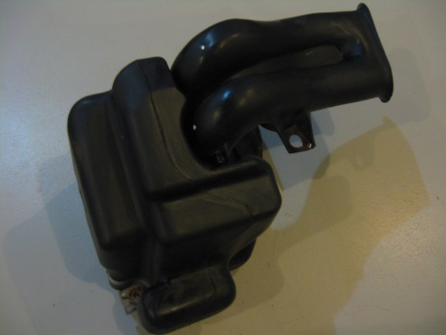 00 Honda PRELUDE Air Intake Resonator Box  R5247