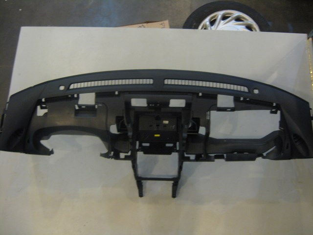 08 Nissan 350Z Dash Panel Assembly  R5618