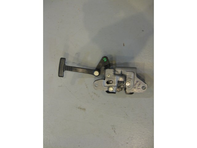 01 Honda PRELUDE Interior Rear Seat Latch  R5787