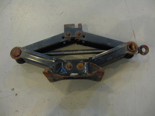 97 Subaru IMPREZA Wagon Jack  R6114