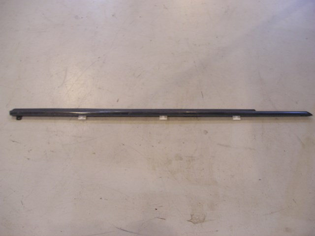 97 Subaru IMPREZA Front RH Window Seal  R6284