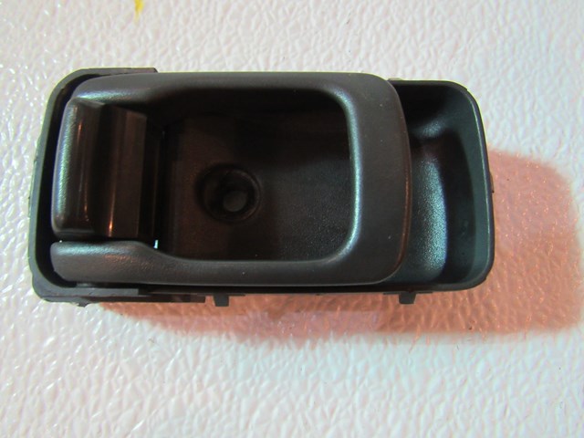 97 Subaru IMPREZA Wagon Rear RH Door Handle  R6300
