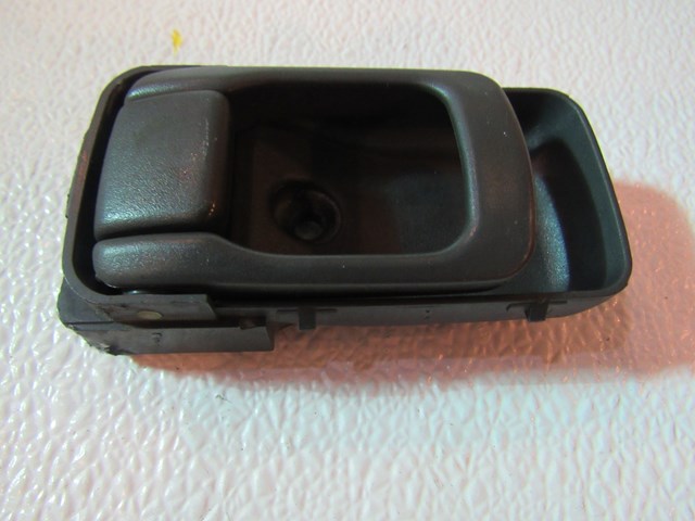 97 Subaru IMPREZA Wagon Rear RH Door Handle  R6300