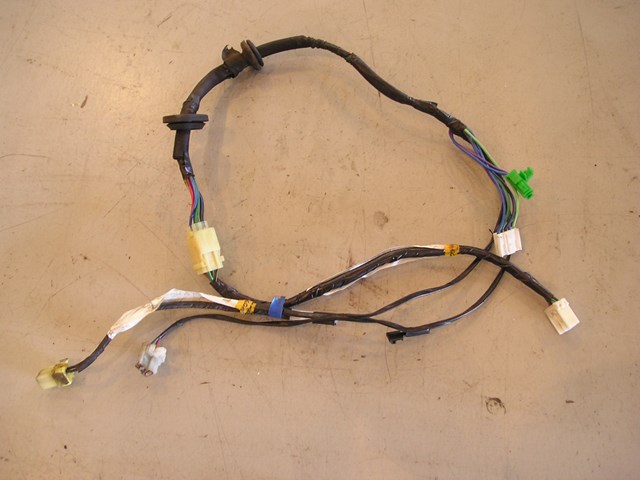 97 Subaru IMPREZA Wagon Rear RH Door Harness 81822FA150 81824FA150 R6306