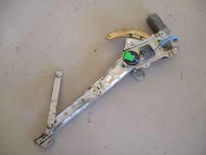 97 Subaru IMPREZA Wagon Front RH Window Motor  R6353