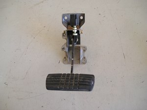 97 Subaru IMPREZA Brake Pedal  R6366