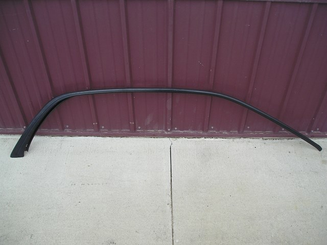 97 Subaru IMPREZA Wagon Top Door Moulding  R6404