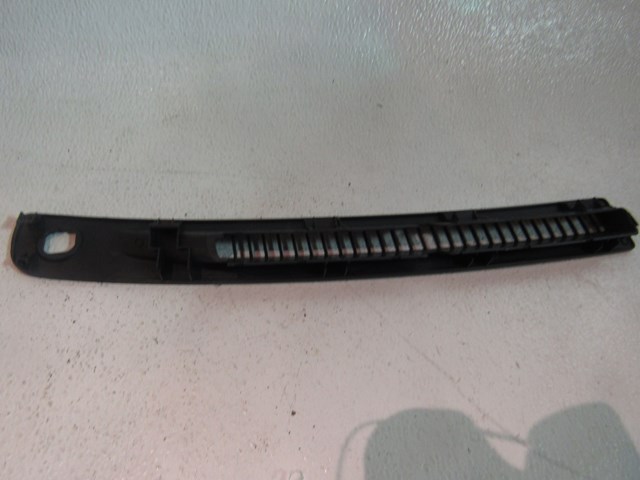 05 Infiniti G35 LH Upper Dash Vent  R6458