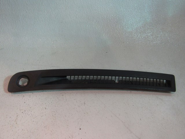 05 Infiniti G35 LH Upper Dash Vent  R6458