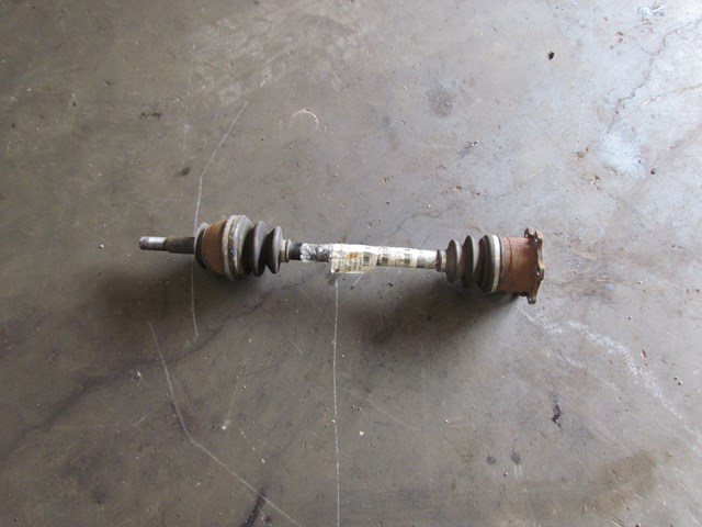 05 Infiniti G35 Rear RH Axle  R6592