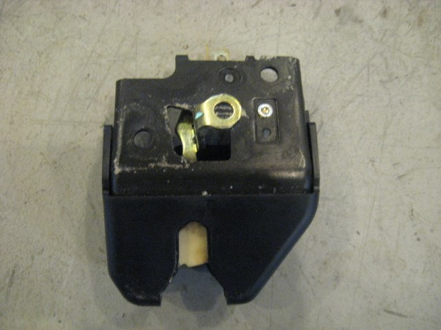 11 Nissan 370Z Hatch Lock Latch  R13216