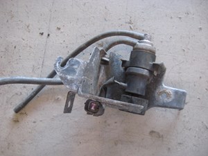 00 Honda PRELUDE Vacuum Sensor  R13373