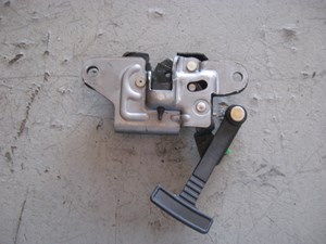 00 Honda PRELUDE Rear Trunk Latch  R13397