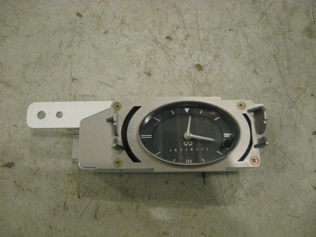 03 Infiniti G35 Dash Clock  R13594