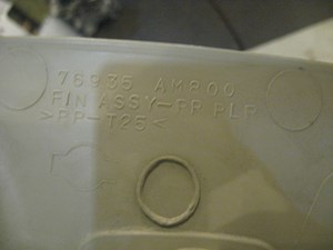 03 Infiniti G35 LH Driver Quarter Window Trim 76935 AM800 R13609