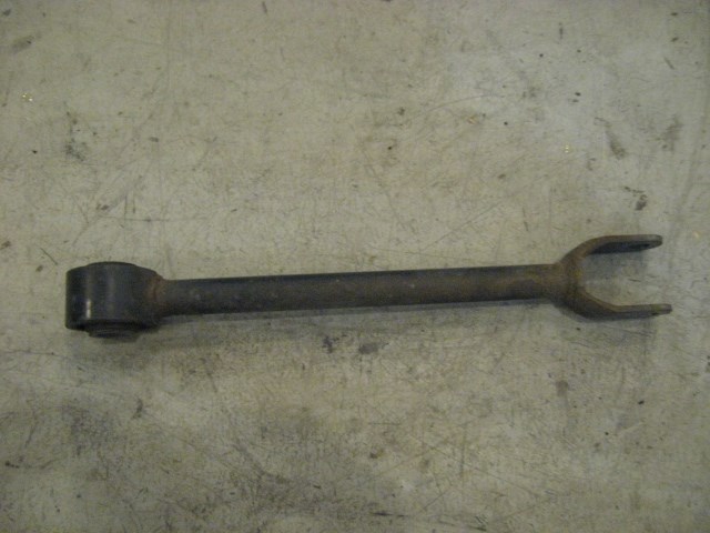 03 Infiniti G35 Rear RH Passenger Trailing Arm  R13642
