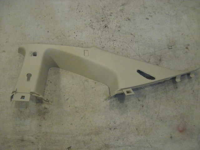 03 Infiniti G35 RH Quarter Window Trim Panel 76934 AM800 R13652