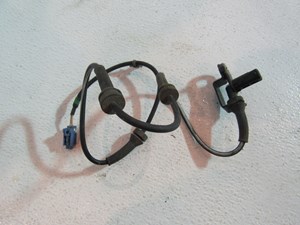 03 04 05 06 07 Infiniti G35 Coupe Front LH ABS Sensor  R13672