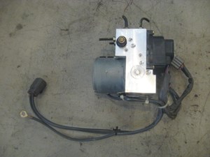 03 Infiniti G35 ABS Pump Assy 47600 AM400 R13694