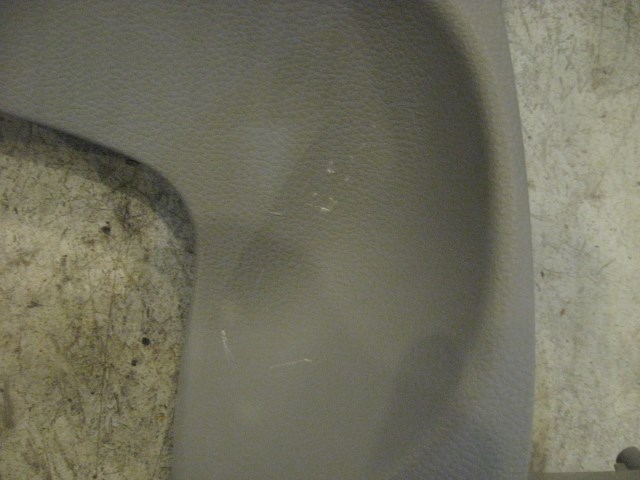 06 Nissan 350Z Tan Above Steering Wheel Trim 68107 CD000 R13815