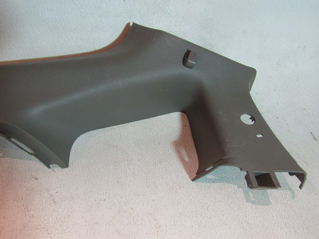 2006 Nissan 350Z Rear LH Quarter Window  C Pillar Trim 76935 CD000 Frost R13859