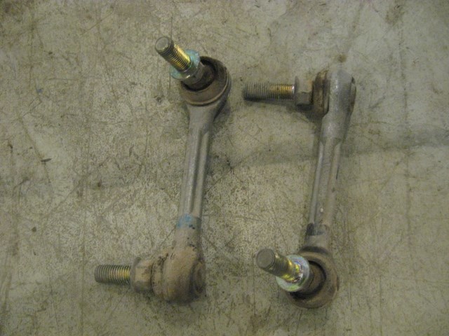 06 Nissan 350Z Rear Sway Bar Links  R13889