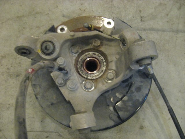 06 Nissan 350Z Rear RH Passenger Spindle  R13911