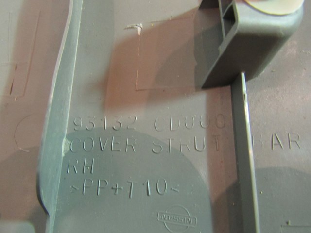 06 Nissan 350Z Rear RH Upper Strut Tower Trim 93132 CD000 R13912--Frost