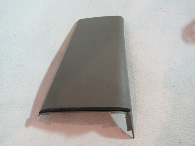 06 Nissan 350Z Rear RH Upper Strut Tower Trim 93132 CD000 R13912--Frost