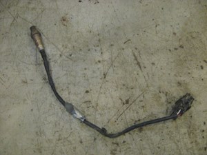 06 Nissan 350Z RH Exhaust Manifold 02 Sensor  R13934