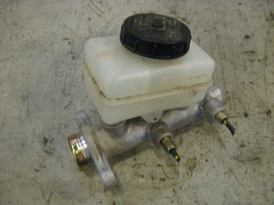 06 Nissan 350Z Brake Master Cylinder  R13990