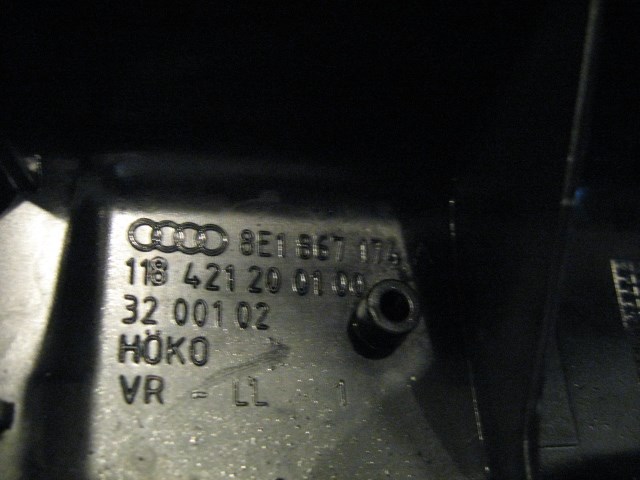 06 Audi S4 AUDI RH Passenger Door Switch Trim 8E1 867 174 R14043