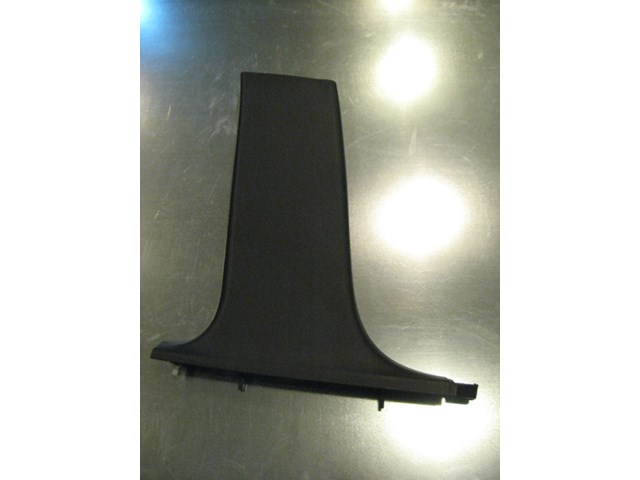 06 Audi S4 AUDI LH Driver Lower B Pillar Trim Panel 8E0 867 285 R14107