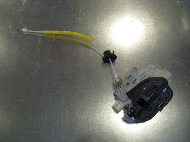 06 Audi S4 AUDI Rear RH Door Lock Actuator  R14118