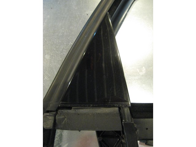 06 Audi S4 AUDI Rear RH Window Rail Frame  R14129