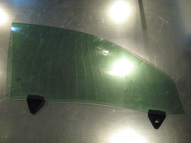 06 Audi S4 AUDI Front RH Door Glass  R14134