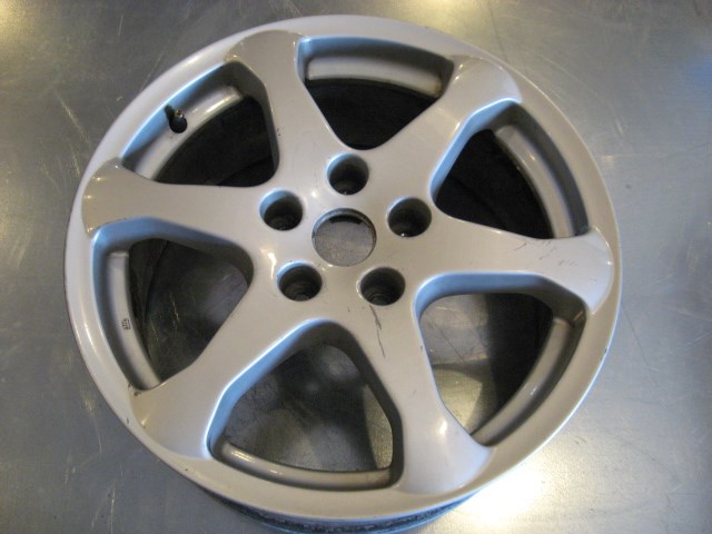 03 Infiniti G35 17x7 6 Spoke Wheel  R14165