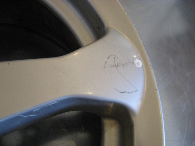 03 Infiniti G35 17x7 6 Spoke Wheel  R14166